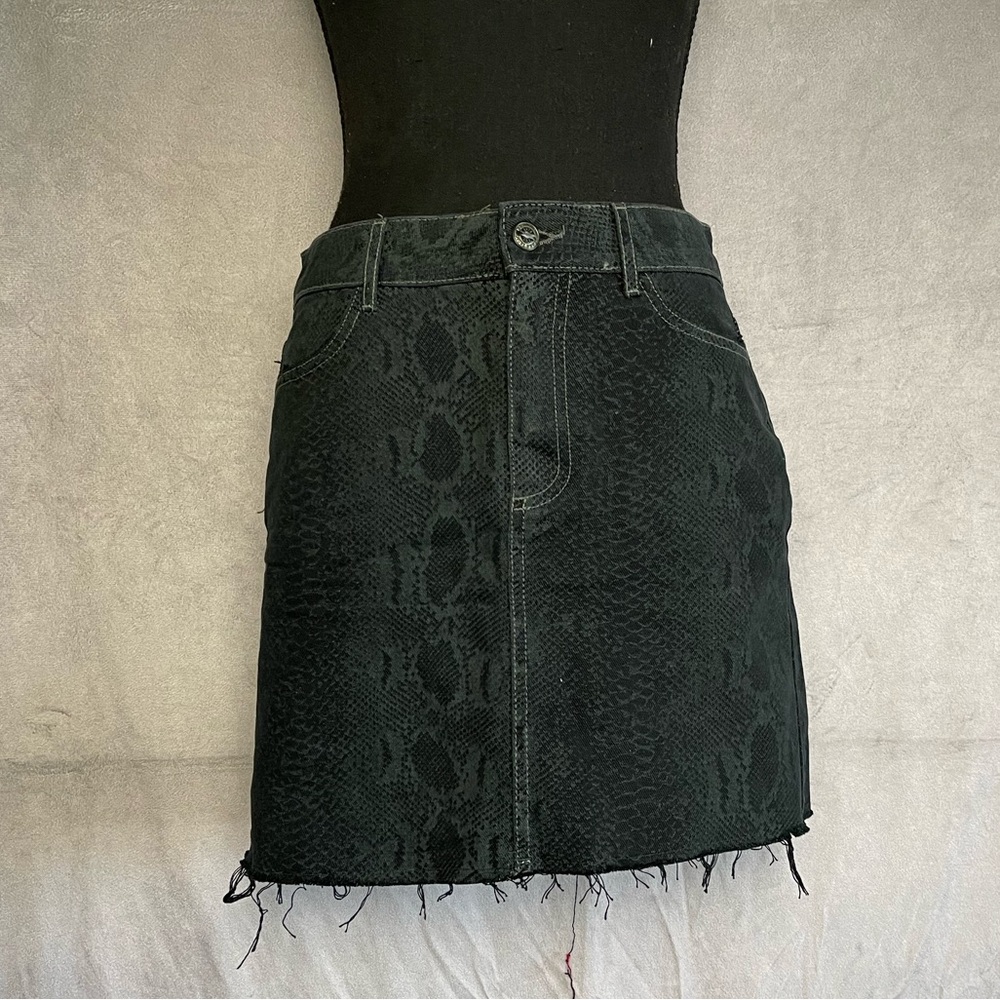 Navy / grey denim snake skin mini skirt size xs